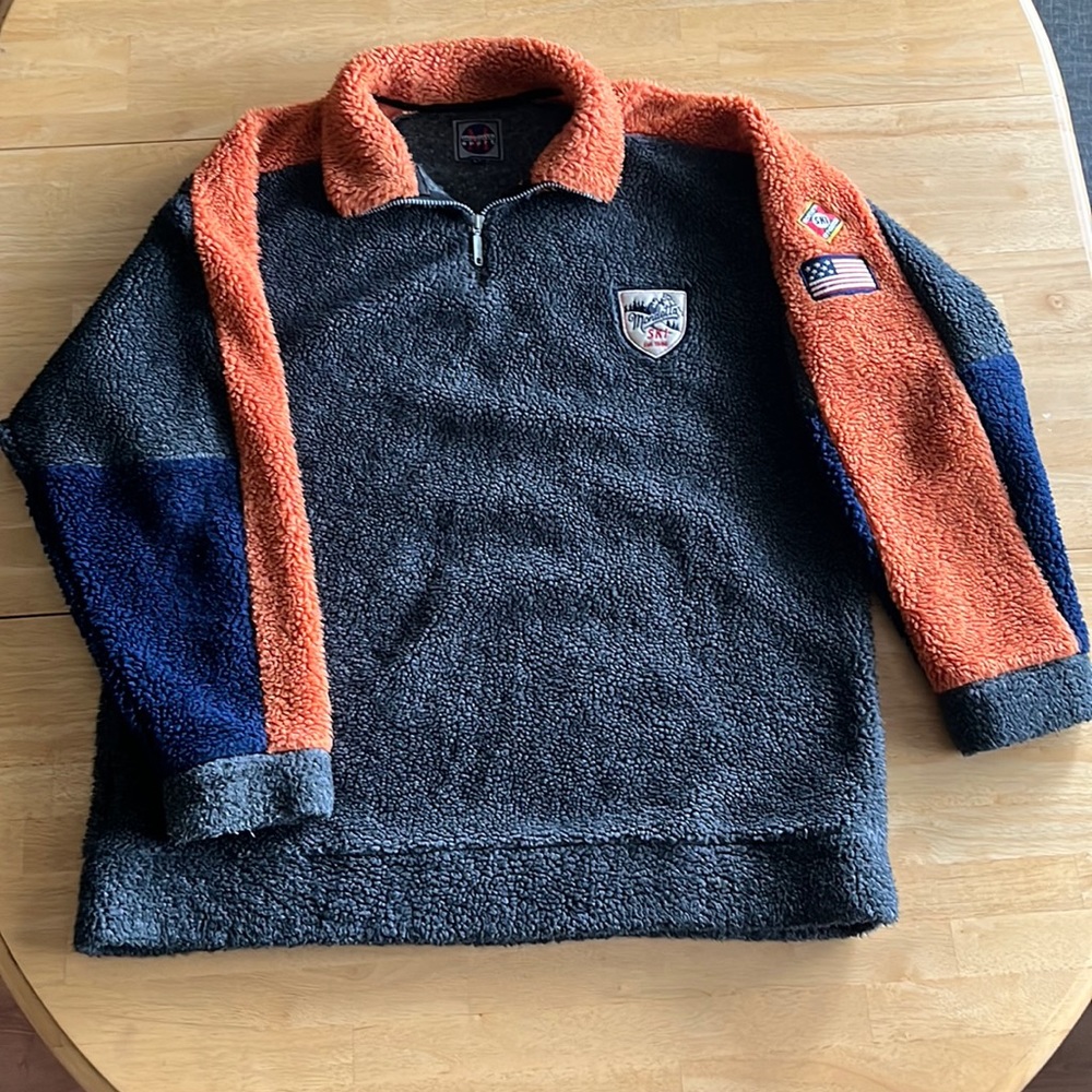 Mondetta old school ski expedition fleece